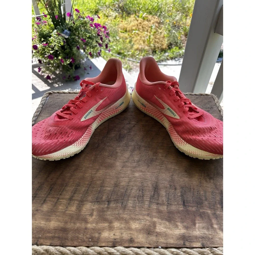 Brooks Hyperion Tempo Running Shoes Womens 10 Pink Coral Road Athletic